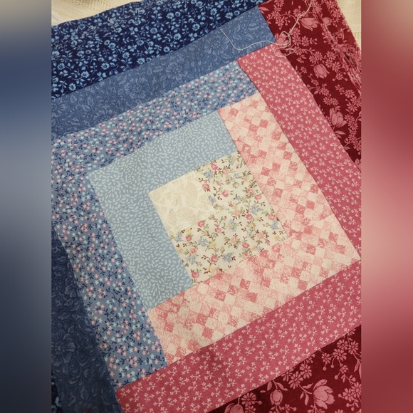 Lot of 13.5" Pre-made Quilt Blocks - Picture 3 of 3